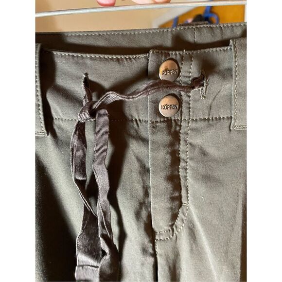 Koppen women’s green, hiking trail convertible pants size 2 - Picture 5 of 6